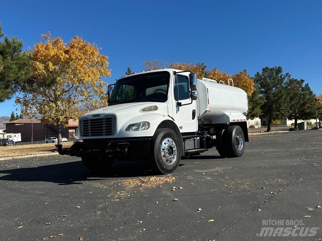 Freightliner M2 Auto-tanques