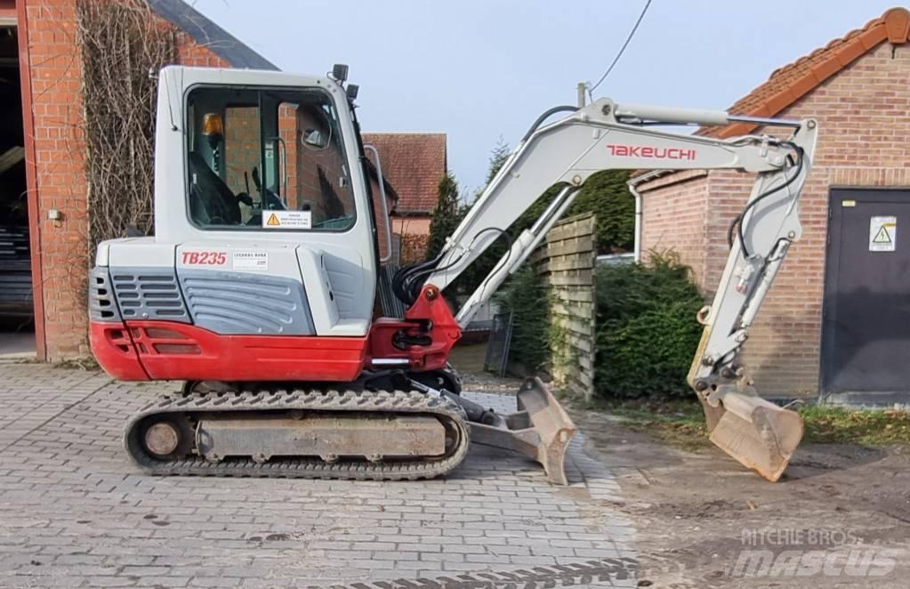 Takeuchi TB 235 Escavadoras de rastos