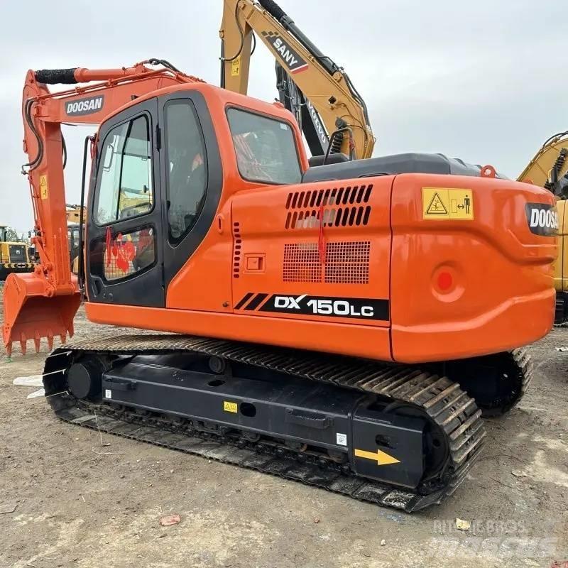 Doosan DX150 Escavadoras de rastos