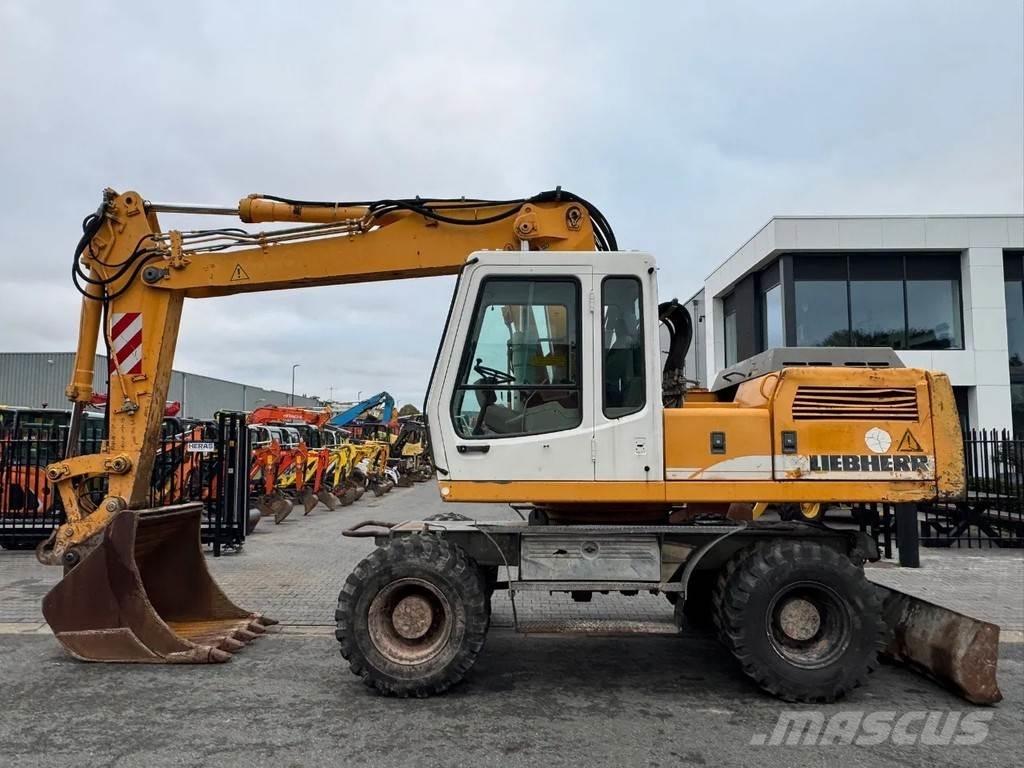 Liebherr A924 Escavadoras de rodas