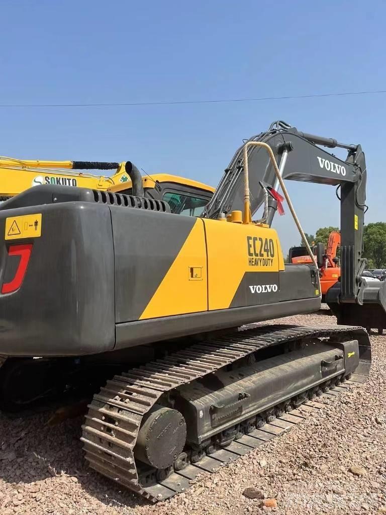 Volvo EC 240 Escavadoras de rastos