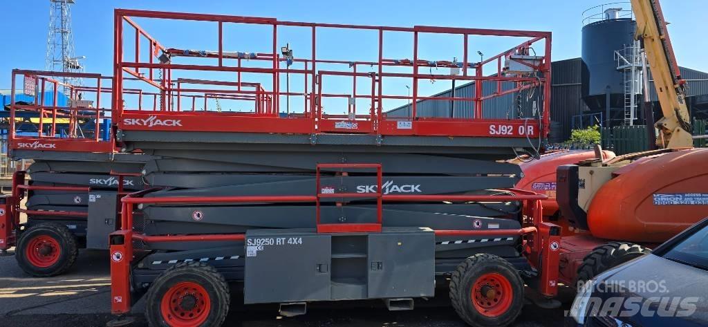 SkyJack SJ 9250 RT Elevadores de tesoura