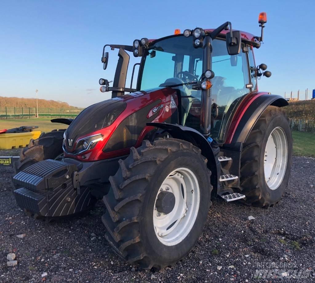 Valtra G125EA Tratores Agrícolas usados