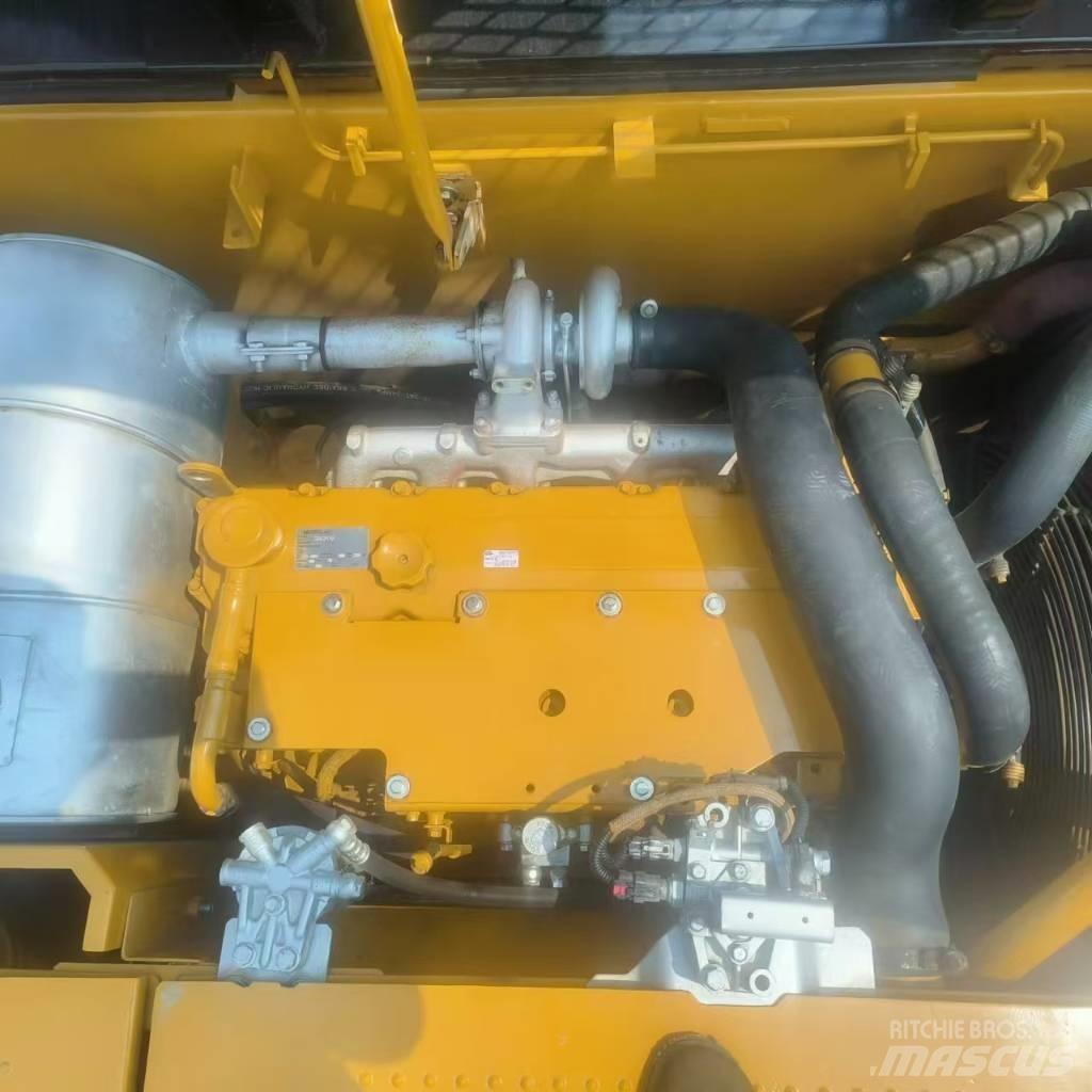 CAT 320D2 Escavadoras de rastos