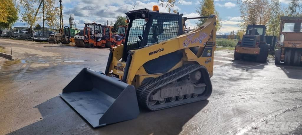 Komatsu CK 35-1 Carregadoras de direcção deslizante