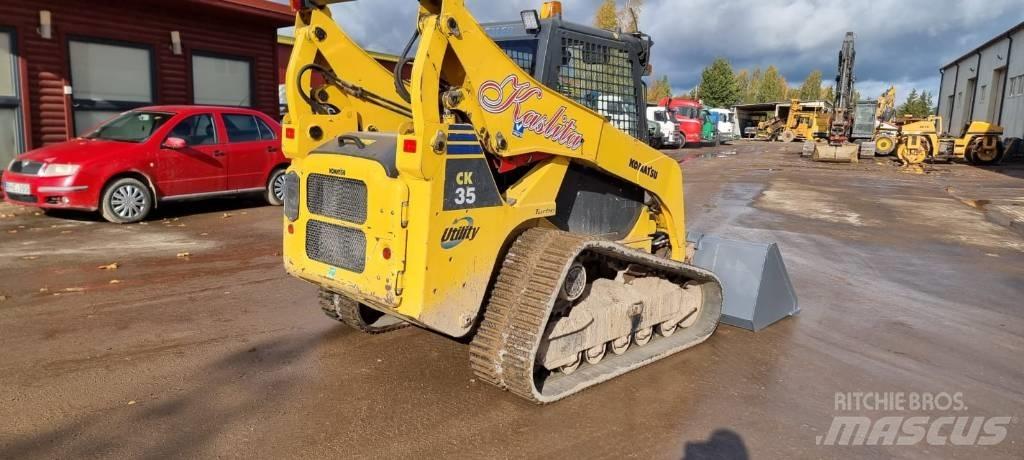 Komatsu CK 35-1 Carregadoras de direcção deslizante