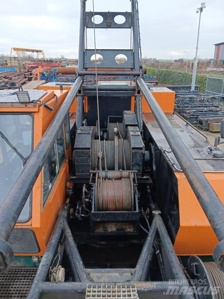 Hitachi KH 230-3 Gruas de rastos