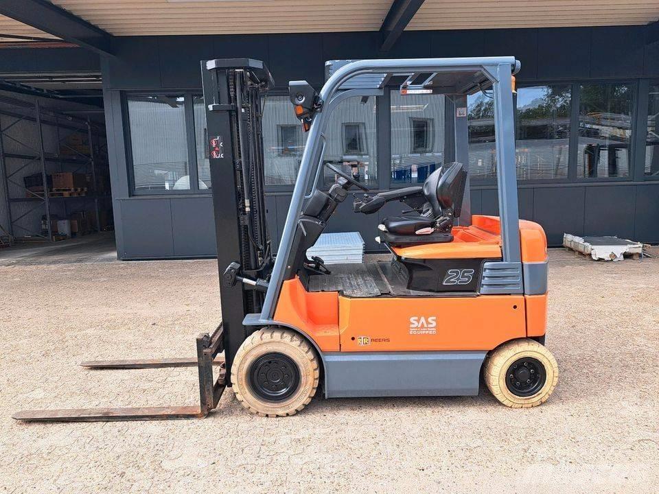 Toyota 7FBMF25 Construção - Outros
