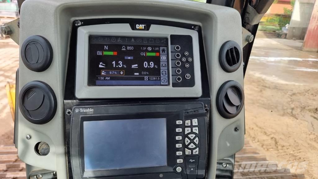 CAT D 6 N LGP Dozers - Tratores rastos
