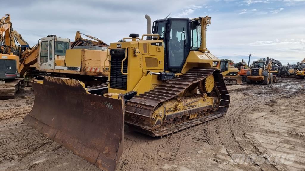 CAT D 6 N LGP Dozers - Tratores rastos