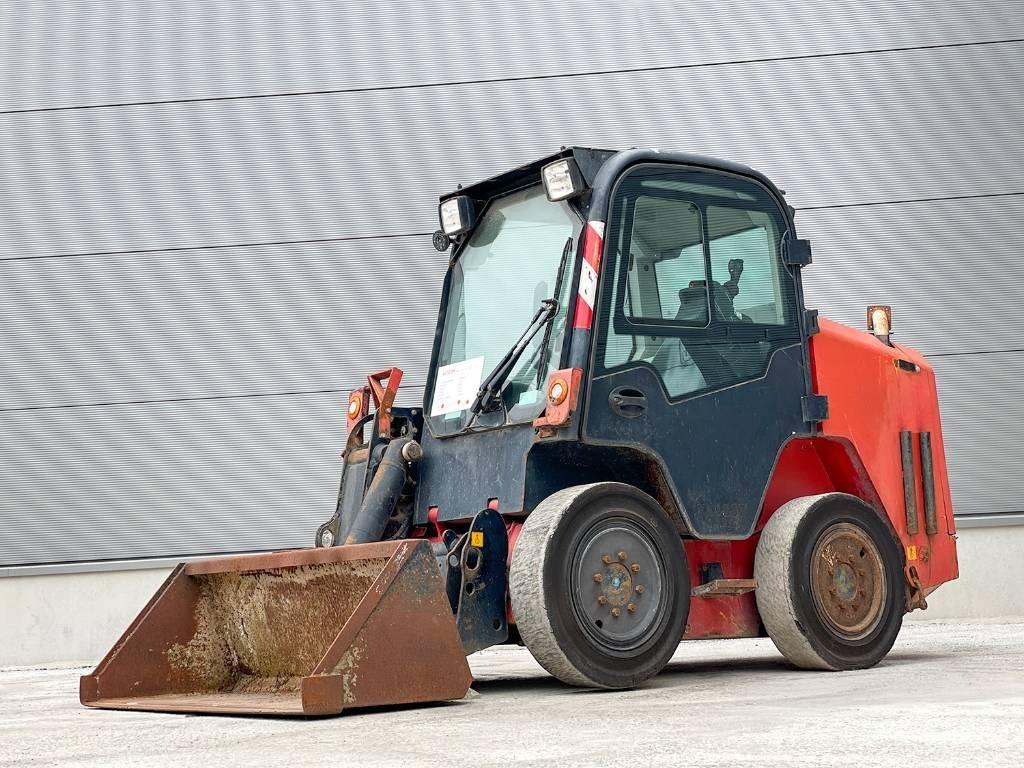 JCB R260 Carregadoras de direcção deslizante