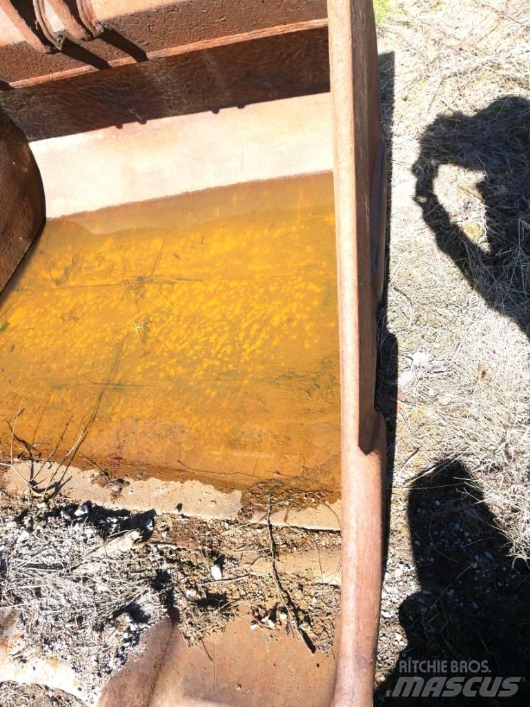  Grävskopa B27 Baldes