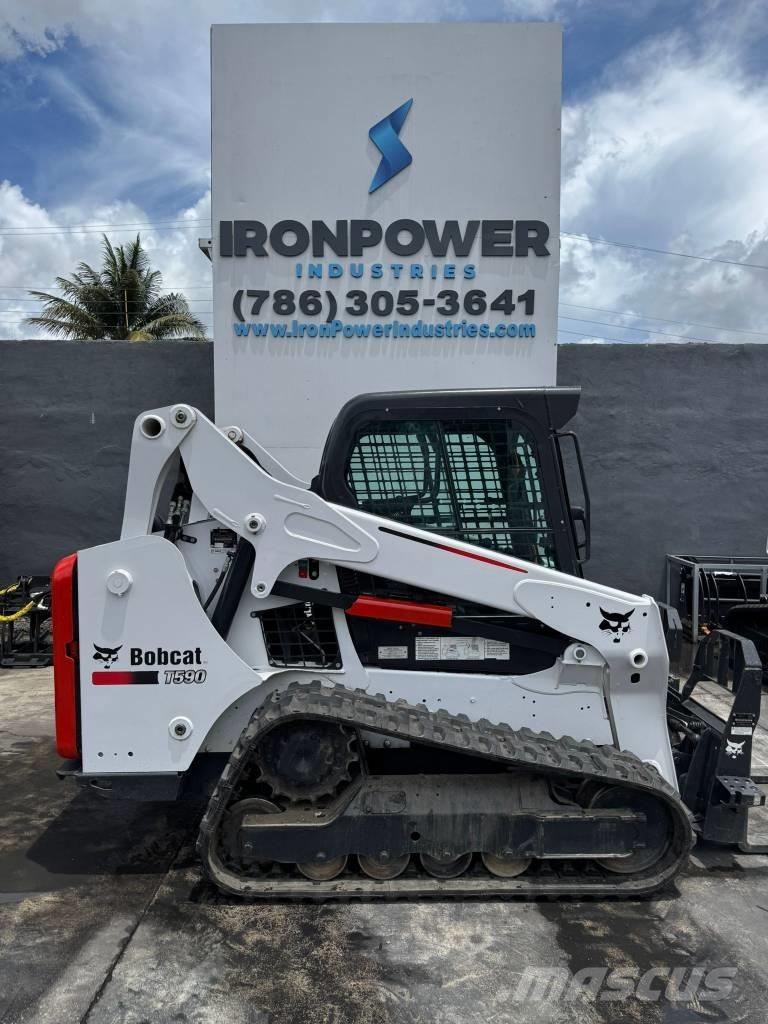 Bobcat T 590 Carregadoras de direcção deslizante