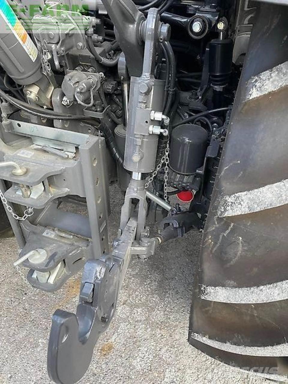 Valtra n155 Tratores Agrícolas usados