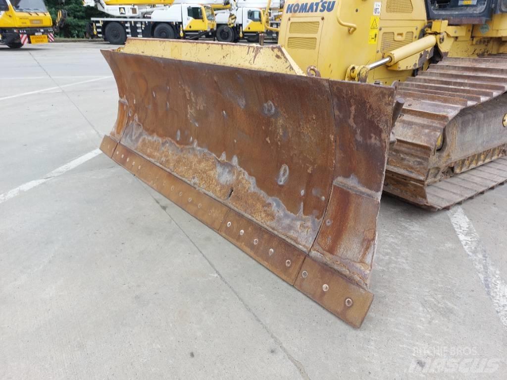 Komatsu D 61 PXi-23 Dozers - Tratores rastos