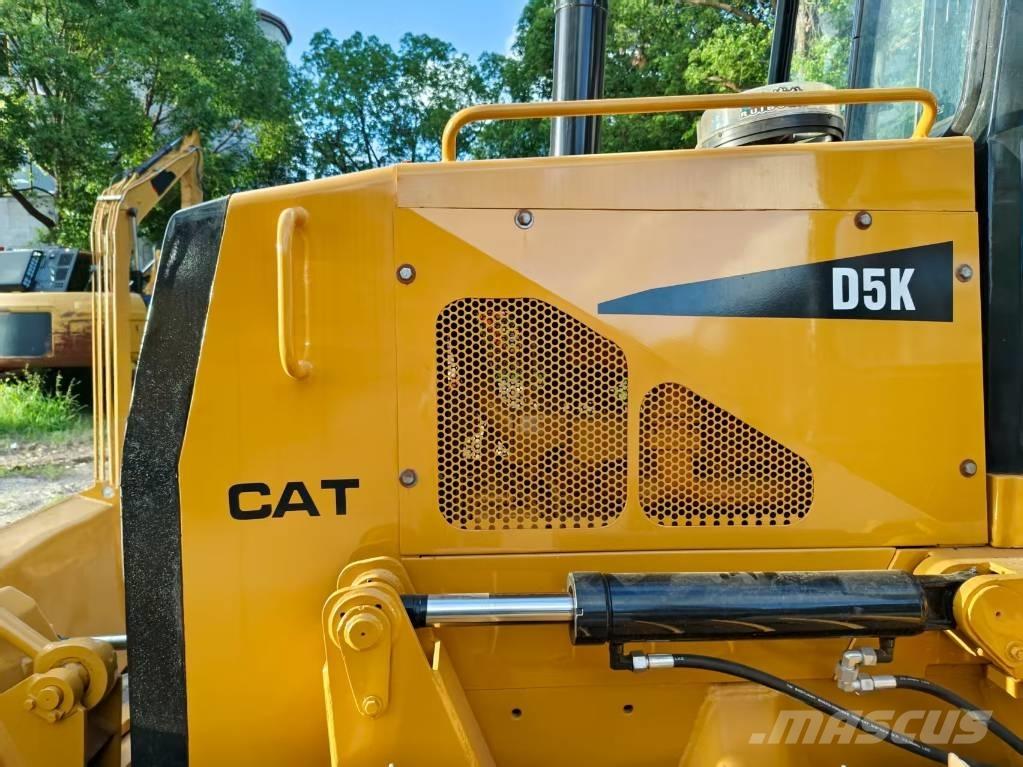 CAT D 5 K Dozers - Tratores rastos