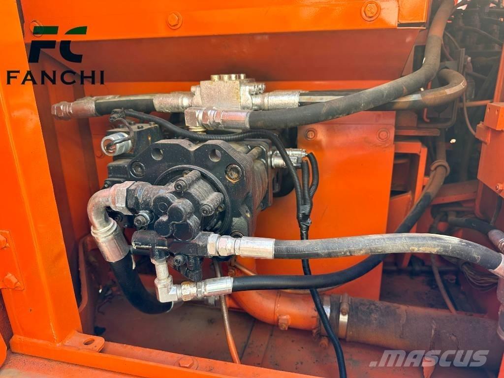 Doosan DX 140 LC Escavadoras de rastos