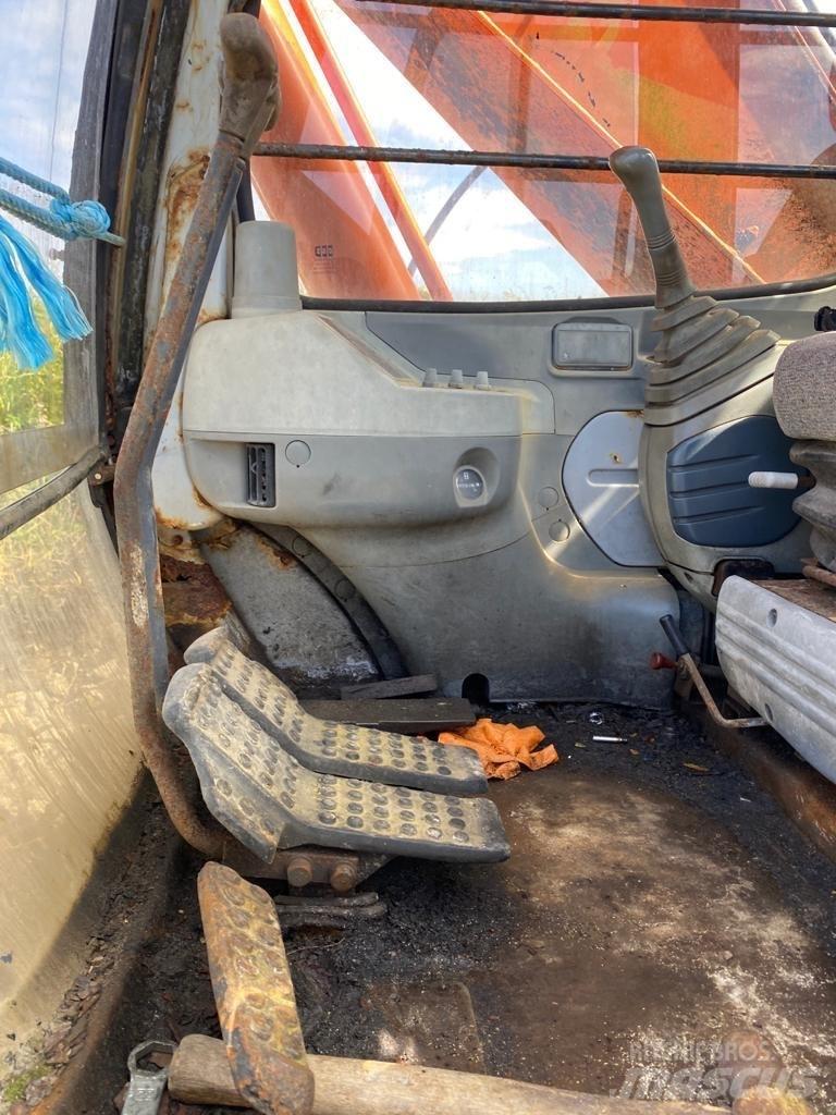 Hitachi EX 200-5 Escavadoras de rastos