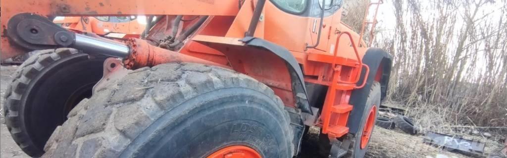 Doosan DL 300 Pás carregadoras de rodas