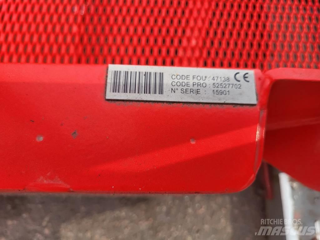 Manitou 200 ATJ kori Plataformas de Mastro Vertical
