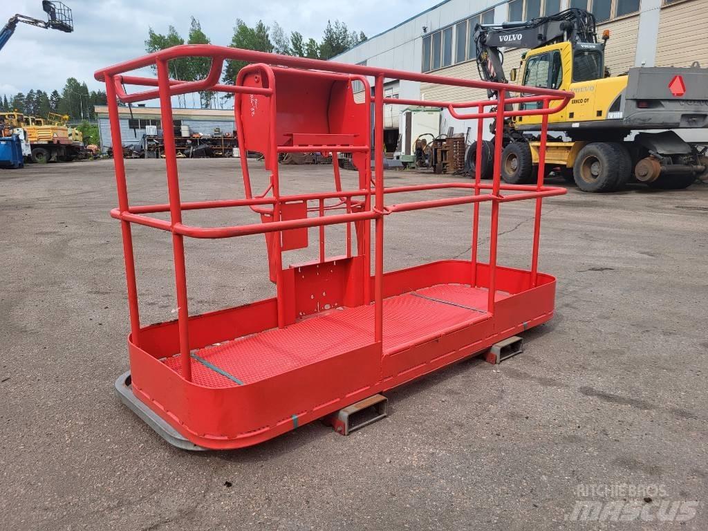 Manitou 200 ATJ kori Plataformas de Mastro Vertical