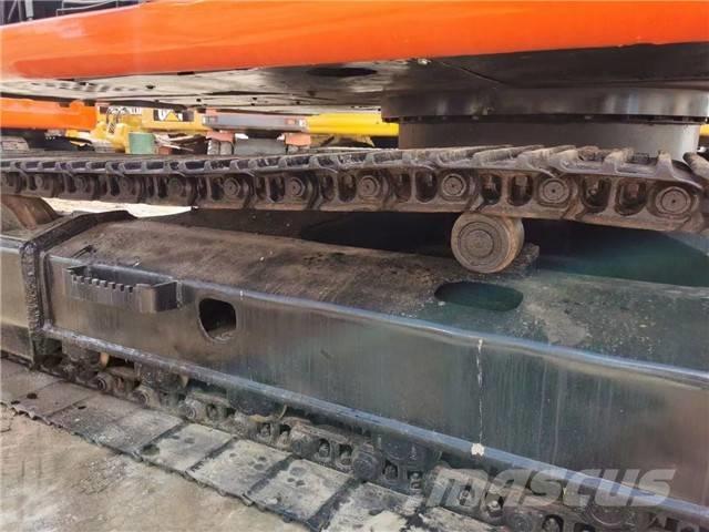 Hitachi EX 120 Escavadoras de rastos