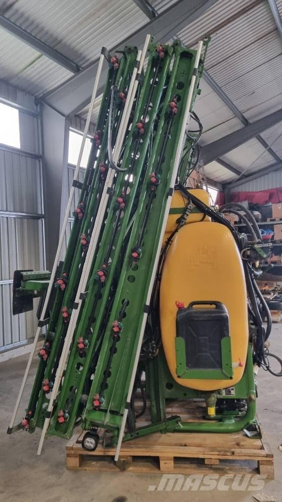 Amazone UF 1200 Pulverizadores montados