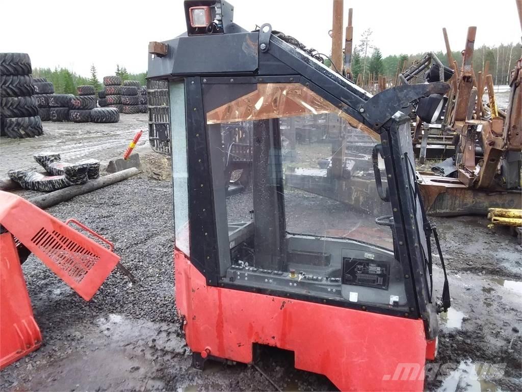 Valmet 911.1 Cabines e interior