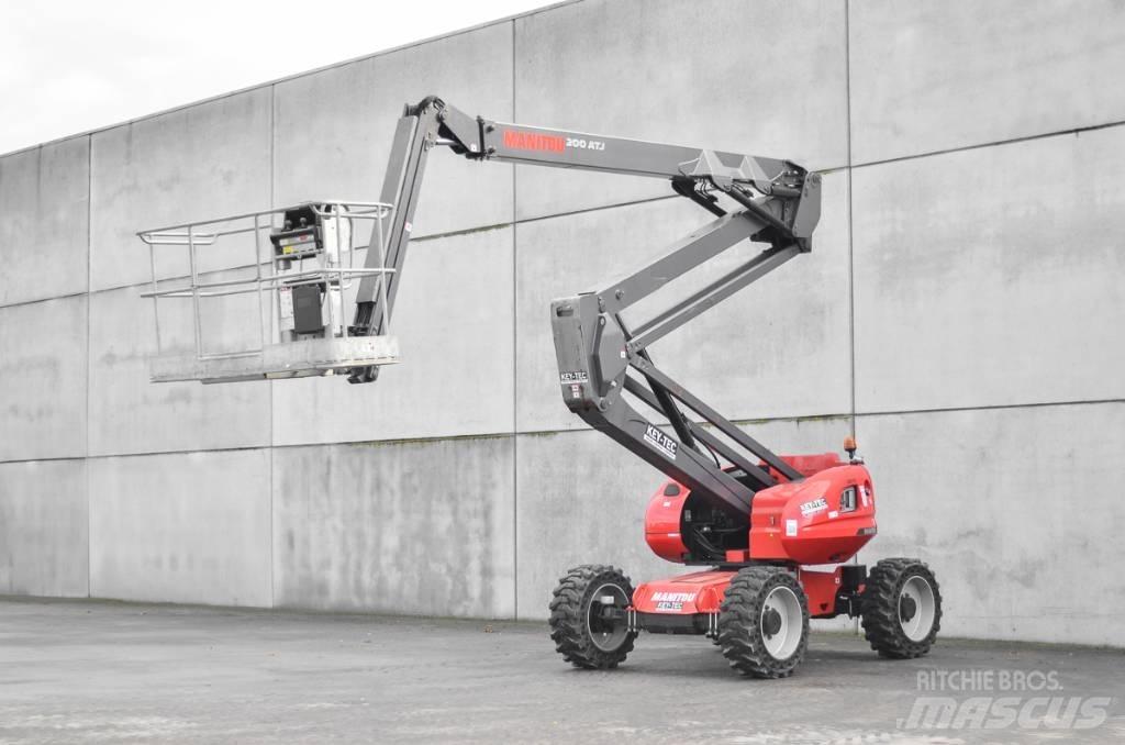 Manitou 200 ATJ Elevadores braços articulados