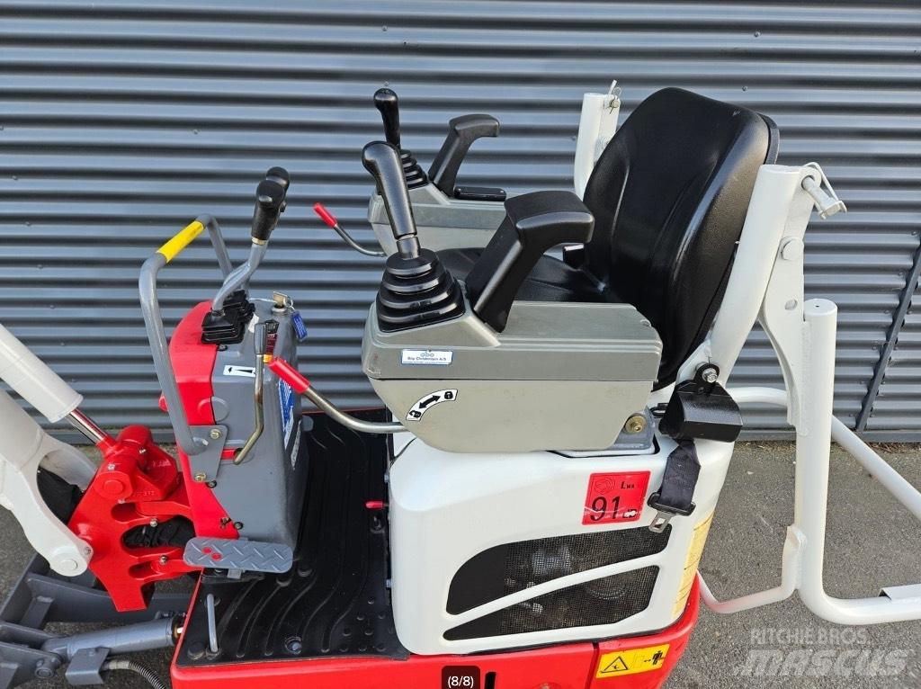 Takeuchi TB 210 R Mini Escavadoras <7t