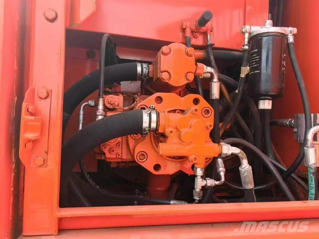 Doosan DH 150 Escavadoras de rodas