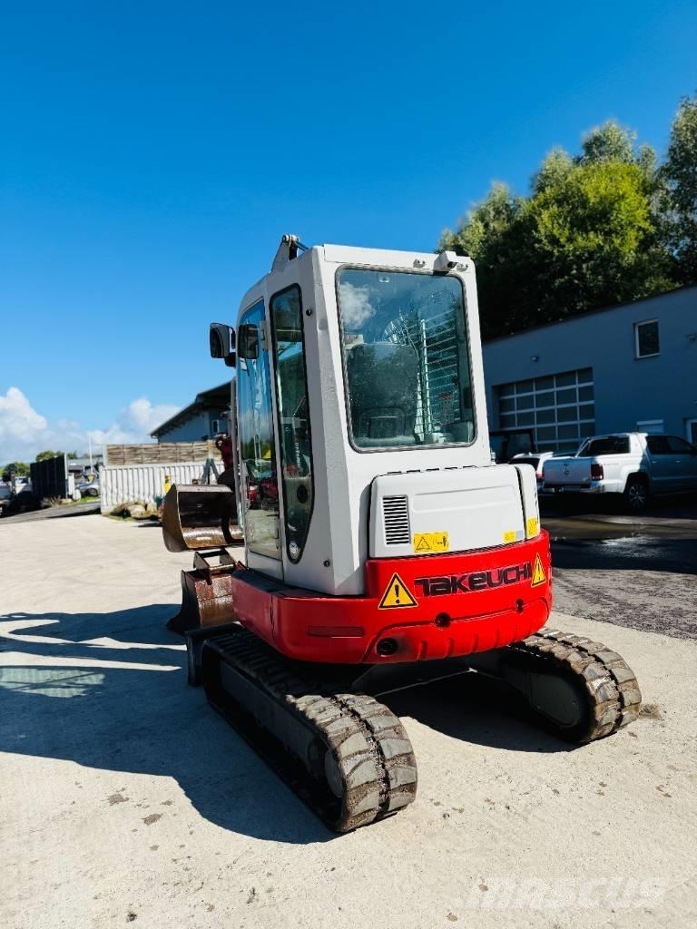Takeuchi TB 138 FR Mini Escavadoras <7t