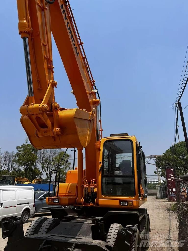 Hyundai R210W-7 Escavadoras de rodas