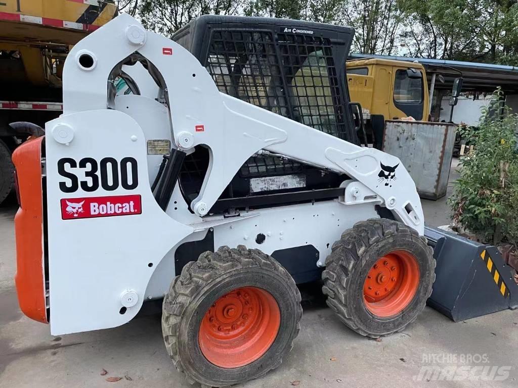 Bobcat S300 Carregadoras de direcção deslizante