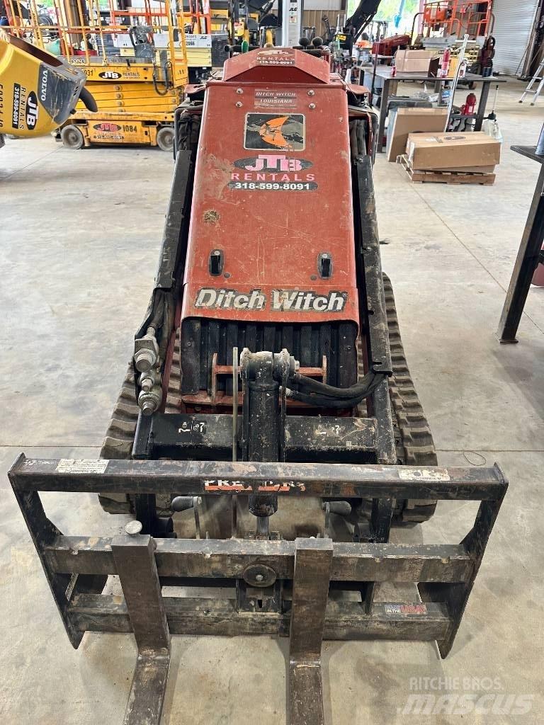 Ditch Witch SK 1050 Carregadoras de direcção deslizante