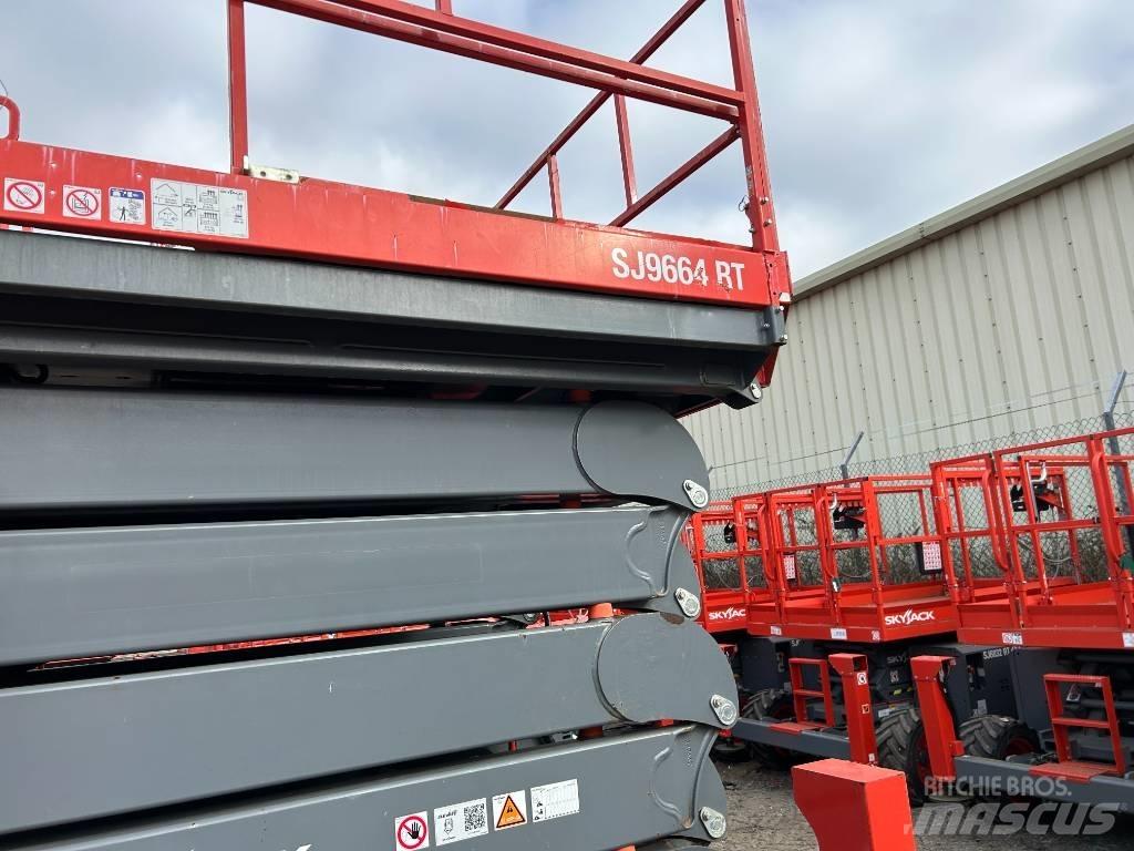 SkyJack sj 9664 RT Elevadores de tesoura