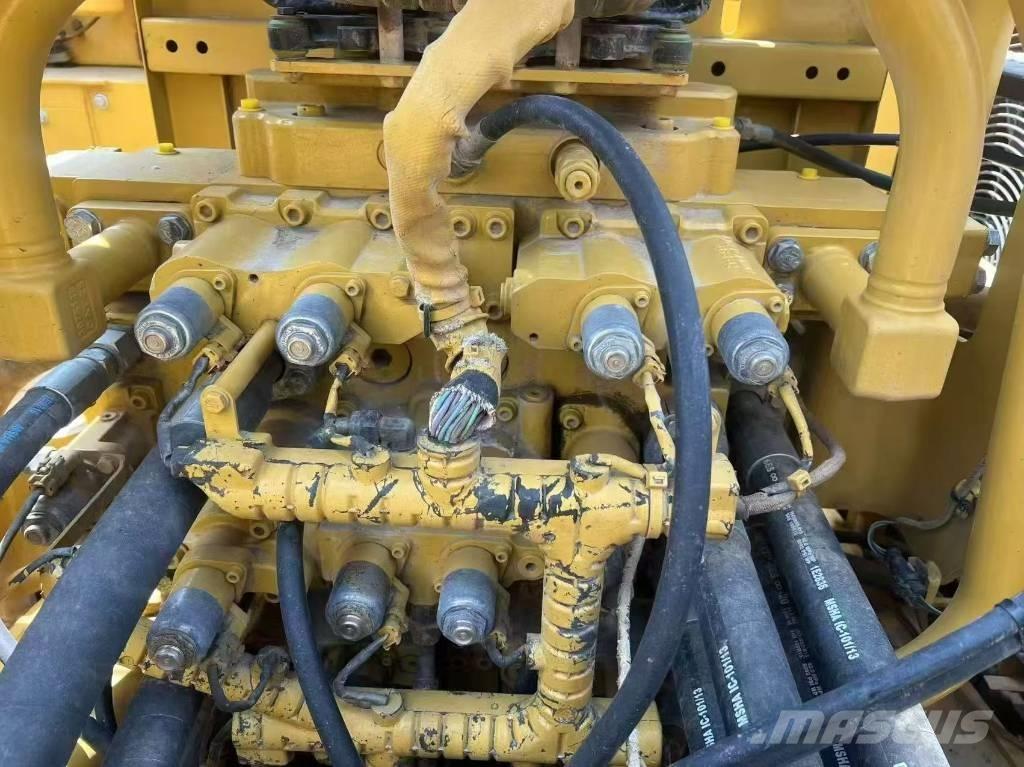 CAT 390 F Escavadoras de rastos