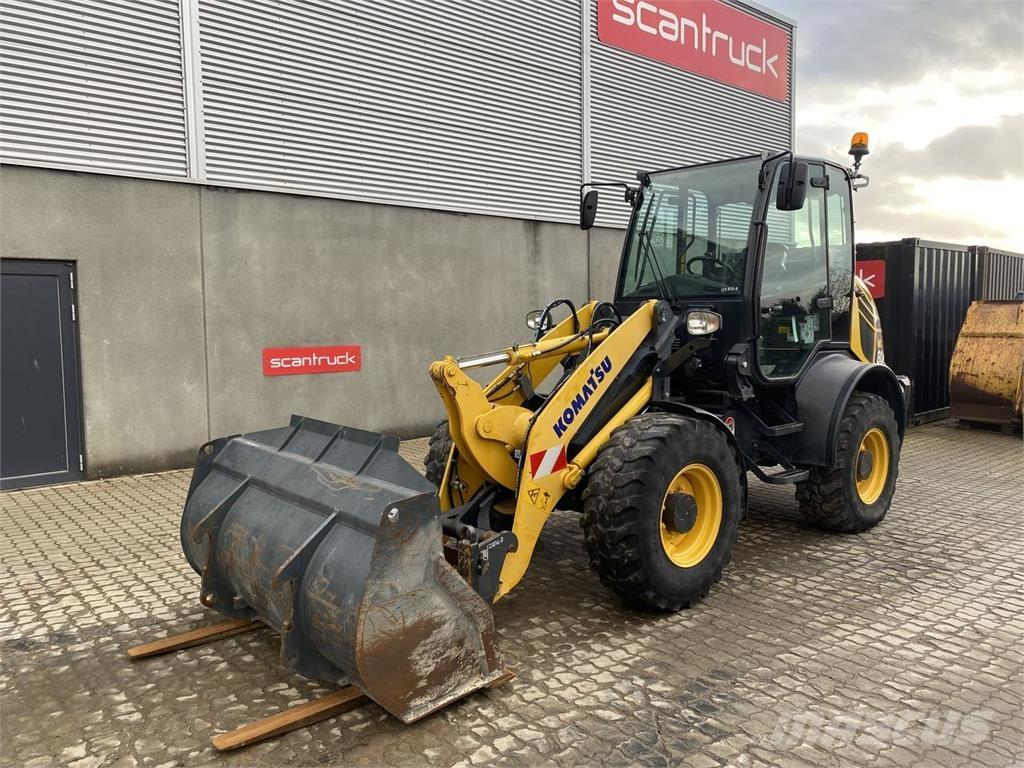 Komatsu WA80M-8EO Carregadora multifunções