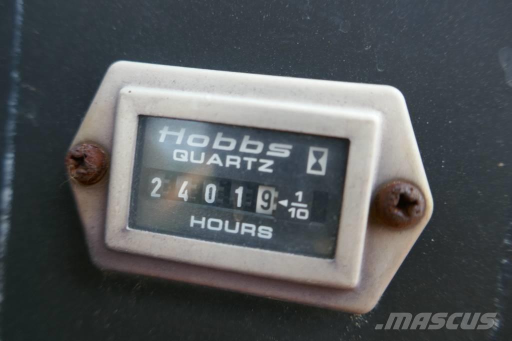 Komatsu D 21 A-8 Dozers - Tratores rastos