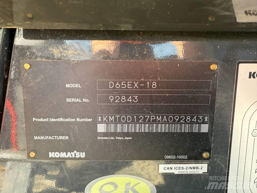 Komatsu D65EX-18 Dozers - Tratores rastos