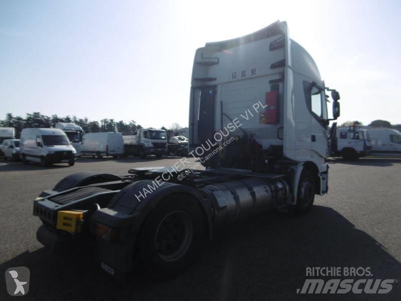 Iveco NP460 Tractores (camiões)