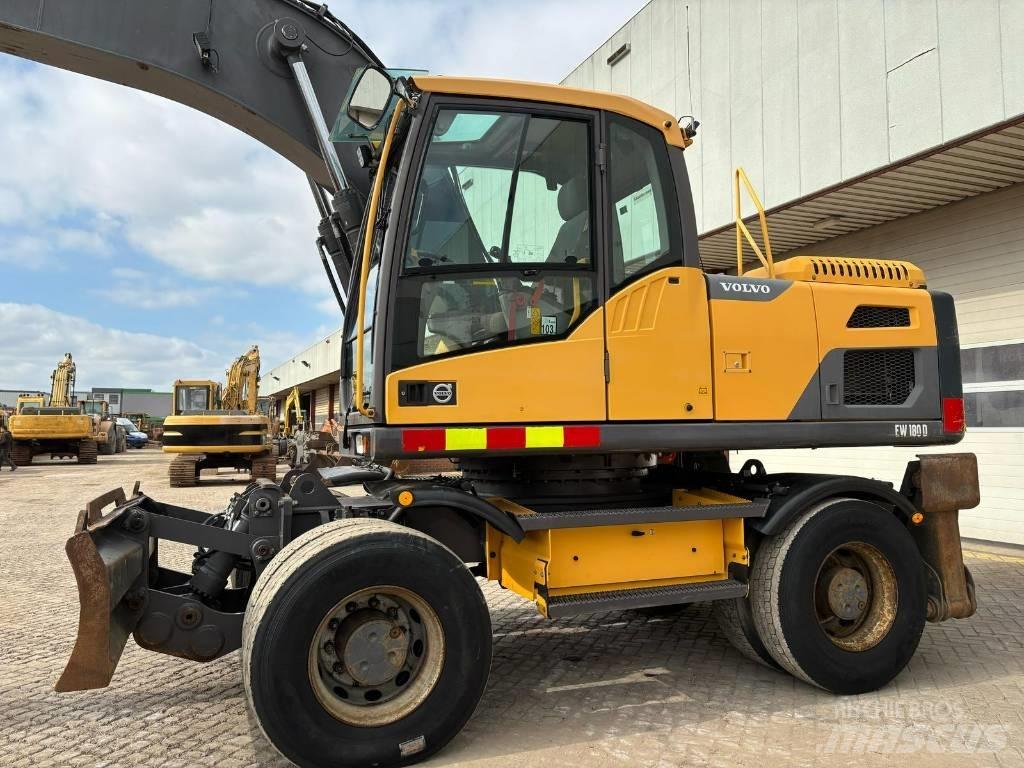Volvo EW 180 D Escavadoras de rodas