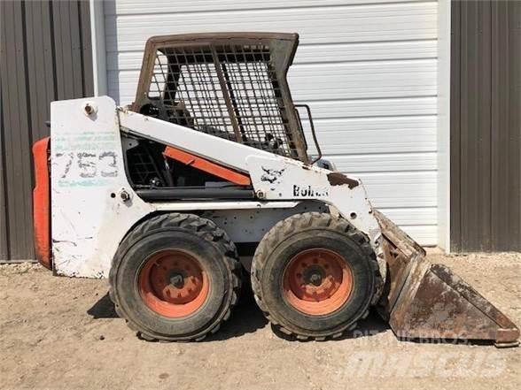 Bobcat 753 Carregadoras de direcção deslizante
