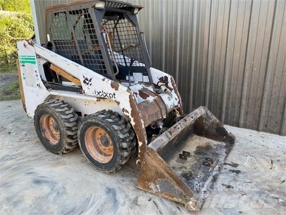 Bobcat 753 Carregadoras de direcção deslizante