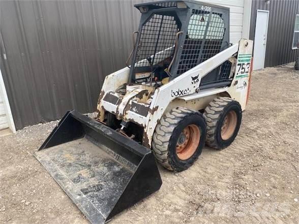Bobcat 753 Carregadoras de direcção deslizante