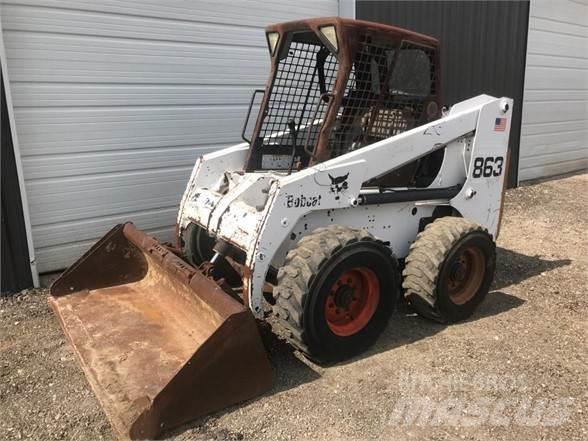 Bobcat 863 Carregadoras de direcção deslizante