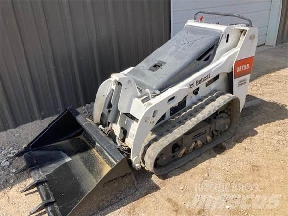 Bobcat MT55 Carregadoras de direcção deslizante