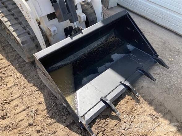 Bobcat MT55 Carregadoras de direcção deslizante