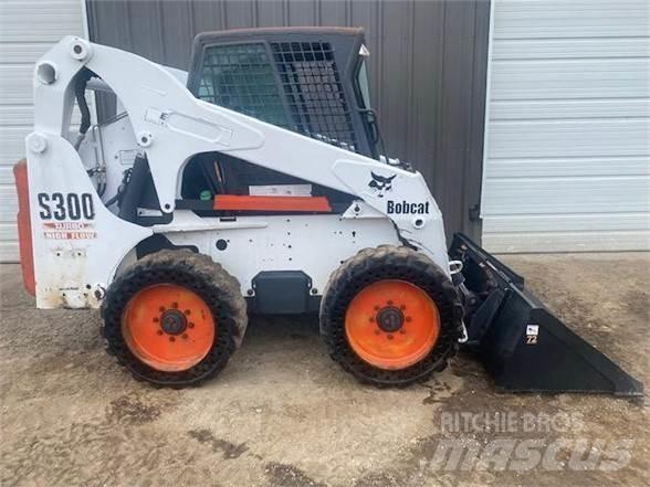 Bobcat S300 Carregadoras de direcção deslizante