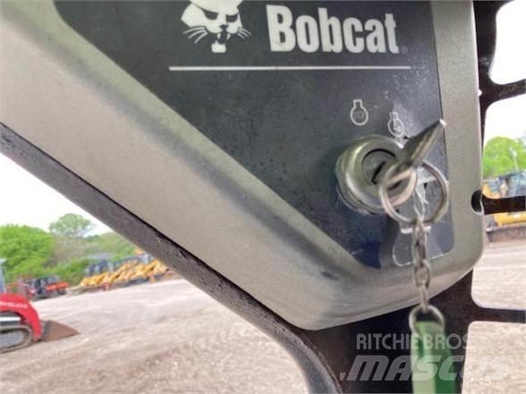Bobcat T140 Carregadoras de direcção deslizante